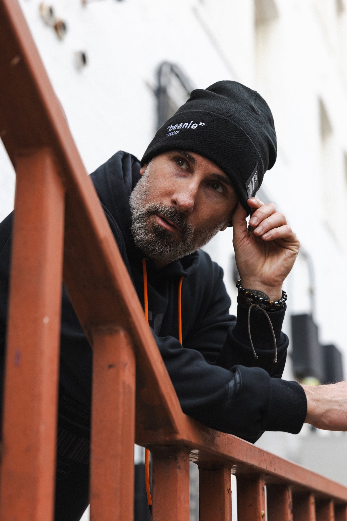 classic beanie - black
